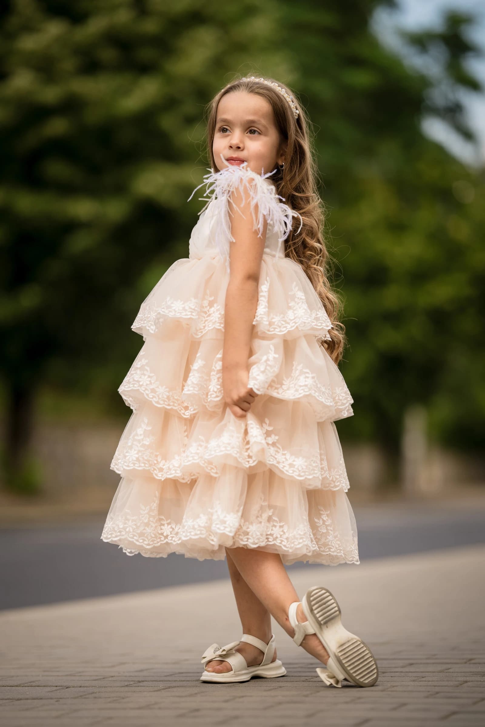 Girls' Formal Dress Elsie – Nude & White